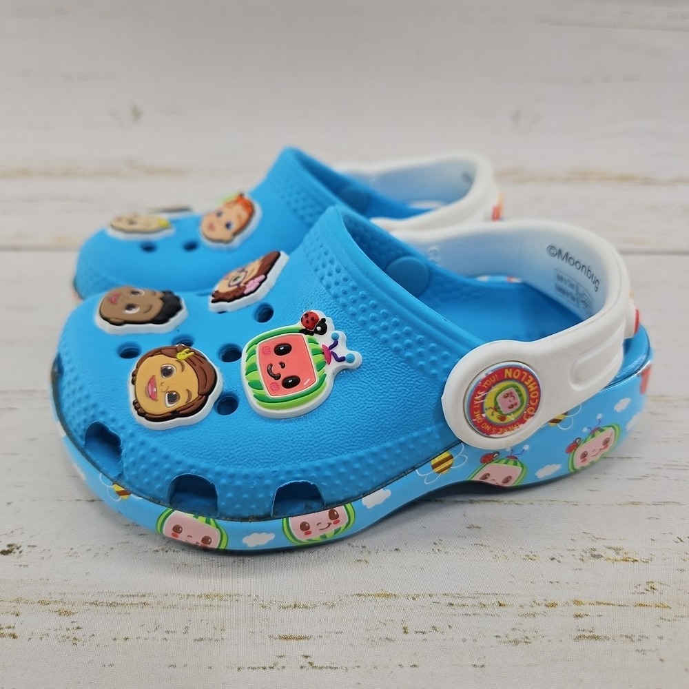 Crocs Toddlers Classic Cocomelon Clogs Electric Blue‎ Size C5 208851